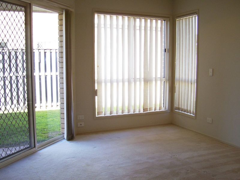 11 Illinois Court, Varsity Lakes QLD 4227