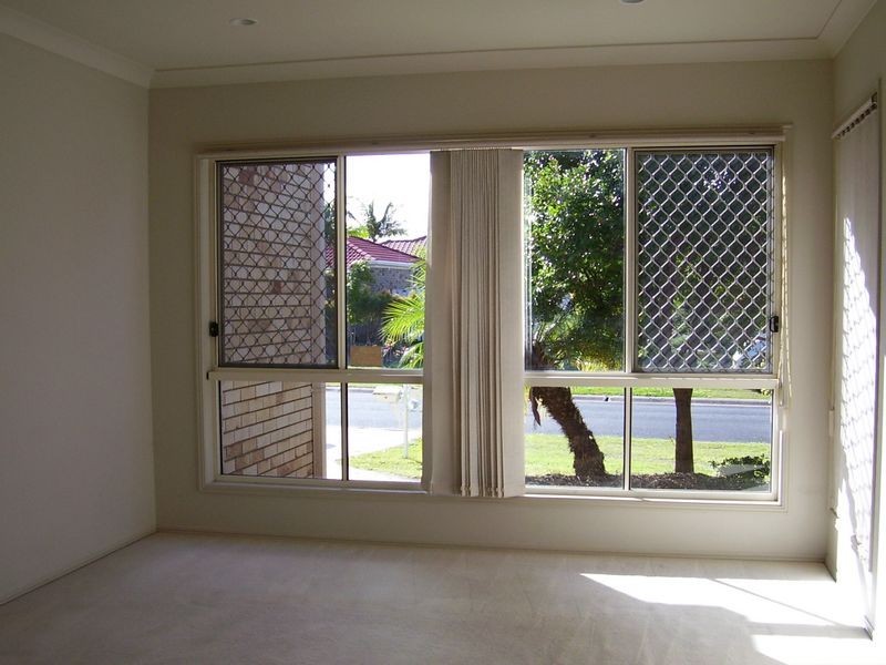 11 Illinois Court, Varsity Lakes QLD 4227