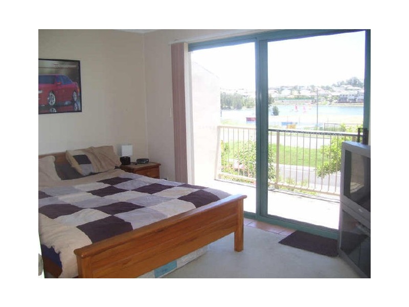 Varsity Lakes QLD 4227