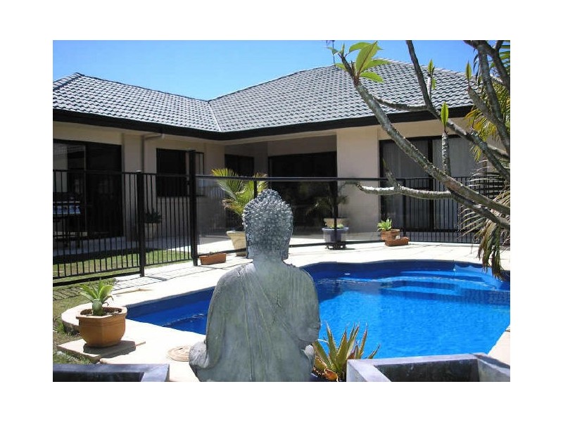 15 Montville Court, Varsity Lakes QLD 4227