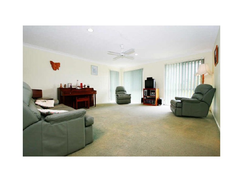 88 Treeview Drive, Burleigh Waters QLD 4220
