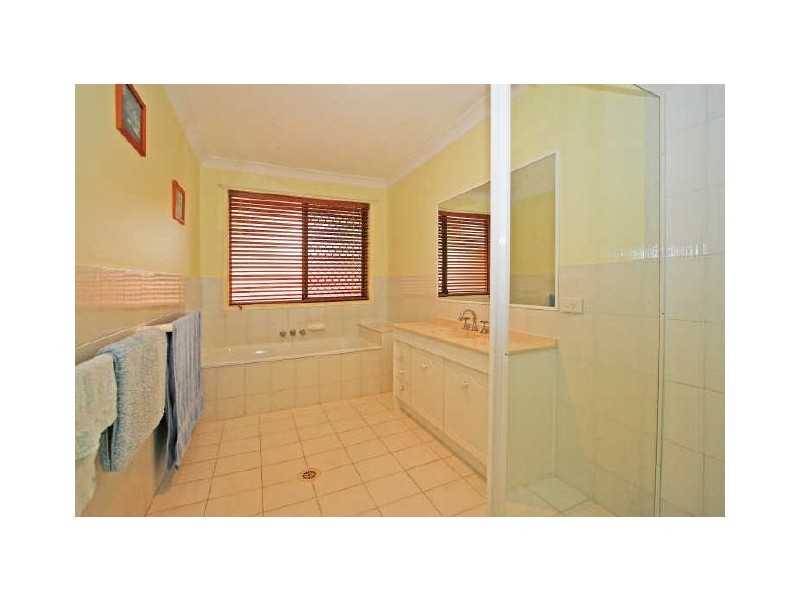88 Treeview Drive, Burleigh Waters QLD 4220