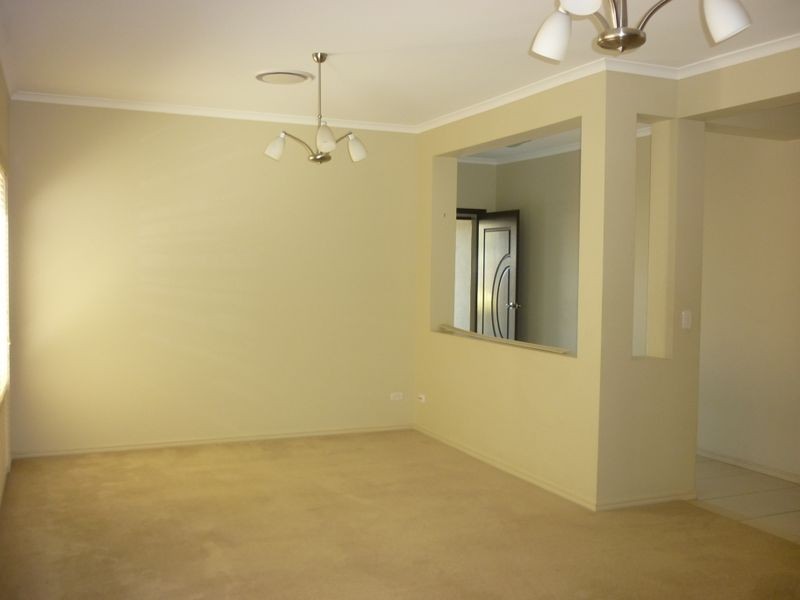 19 Campelles Avenue, Varsity Lakes QLD 4227