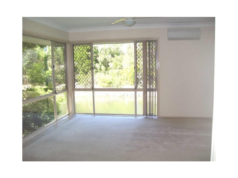 Clear Island Waters QLD 4226