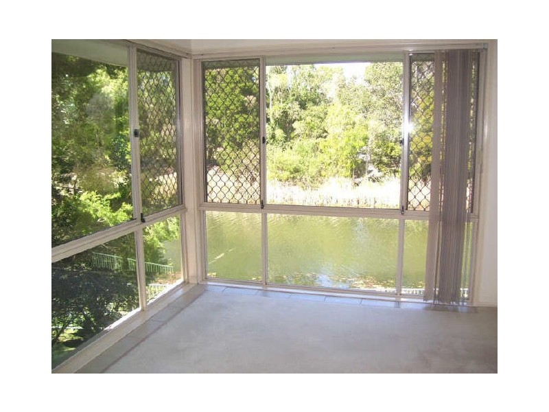 Clear Island Waters QLD 4226