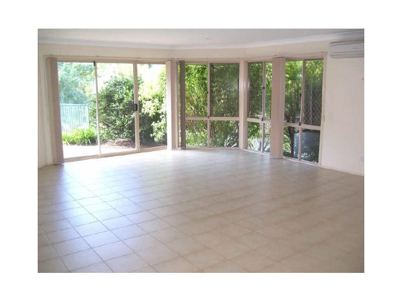 Clear Island Waters QLD 4226