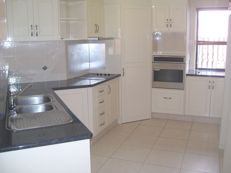 Varsity Lakes QLD 4227