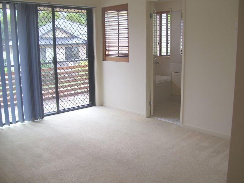 Varsity Lakes QLD 4227