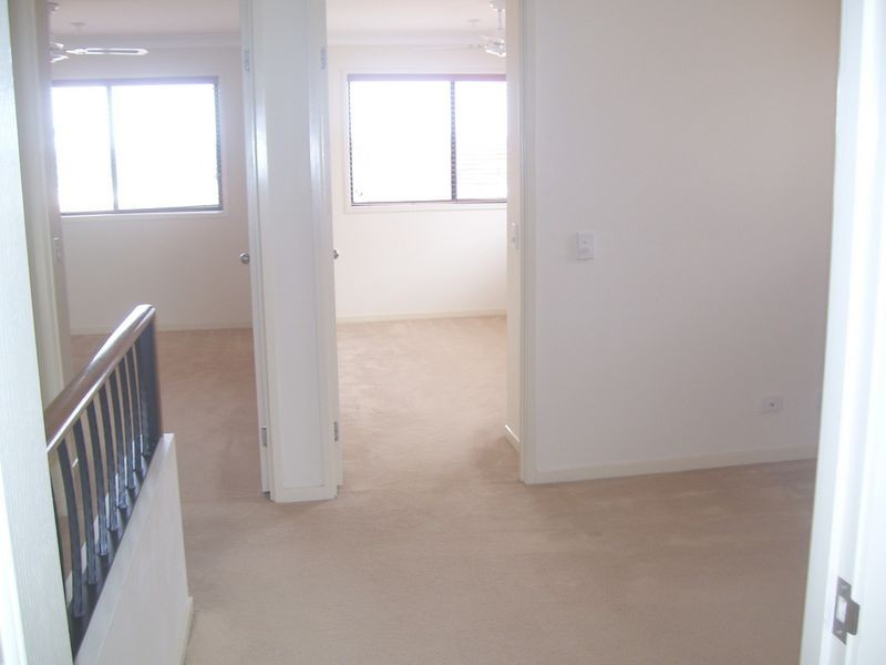 Varsity Lakes QLD 4227