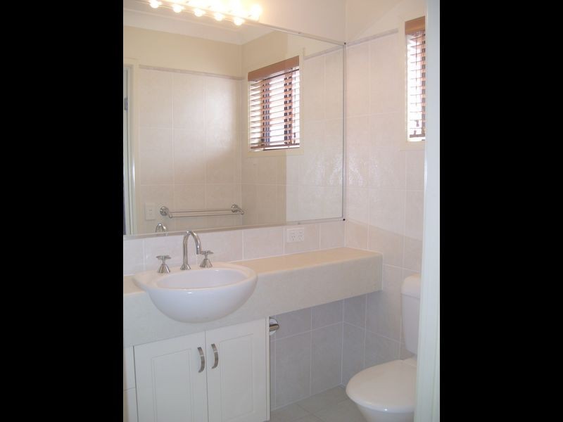 Varsity Lakes QLD 4227