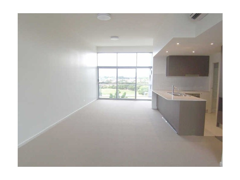 18/137 Scottsdale Drive, Robina QLD 4226