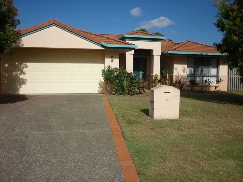 8 Driftaway Court, Robina QLD 4226