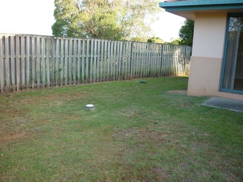 8 Driftaway Court, Robina QLD 4226