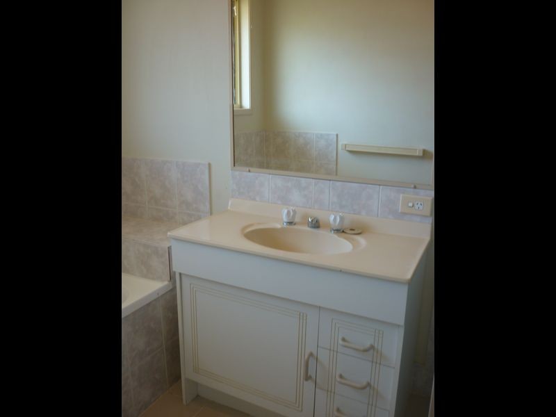 2 Crelga Court, Merrimac QLD 4226