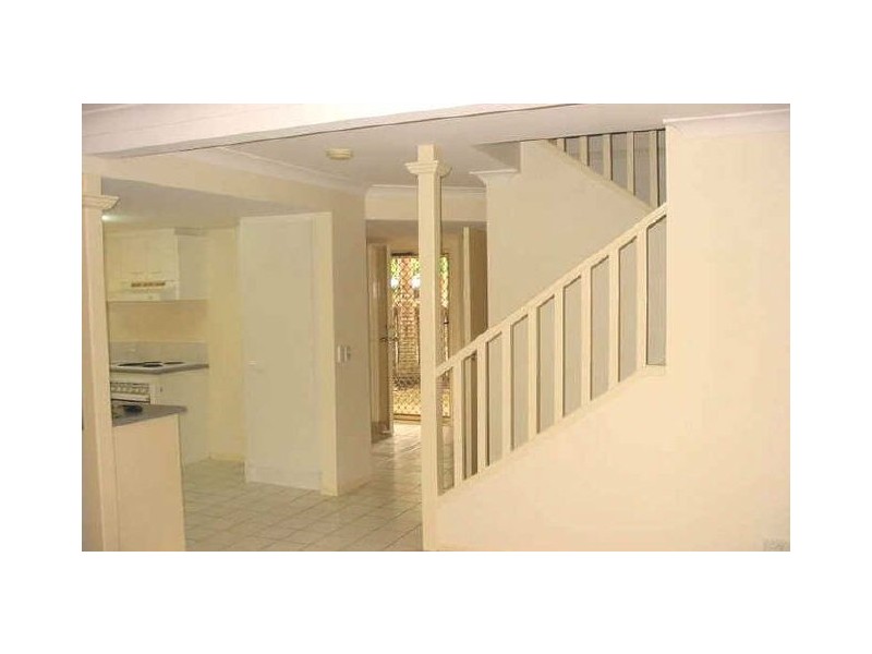 8/88 Old Coach Road, Mudgeeraba QLD 4213