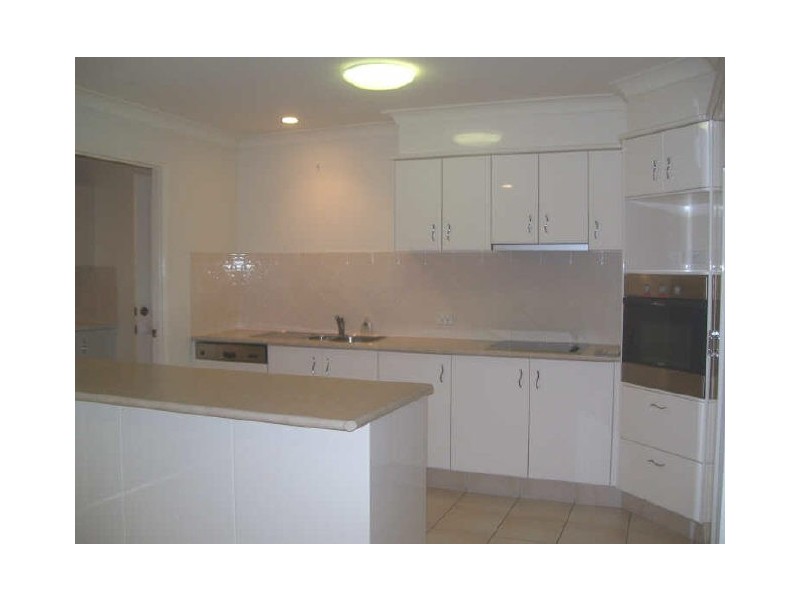 9 Jucara Avenue, Robina QLD 4226