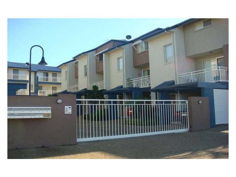 11/13 Mapleton Circuit, Varsity Lakes QLD 4227