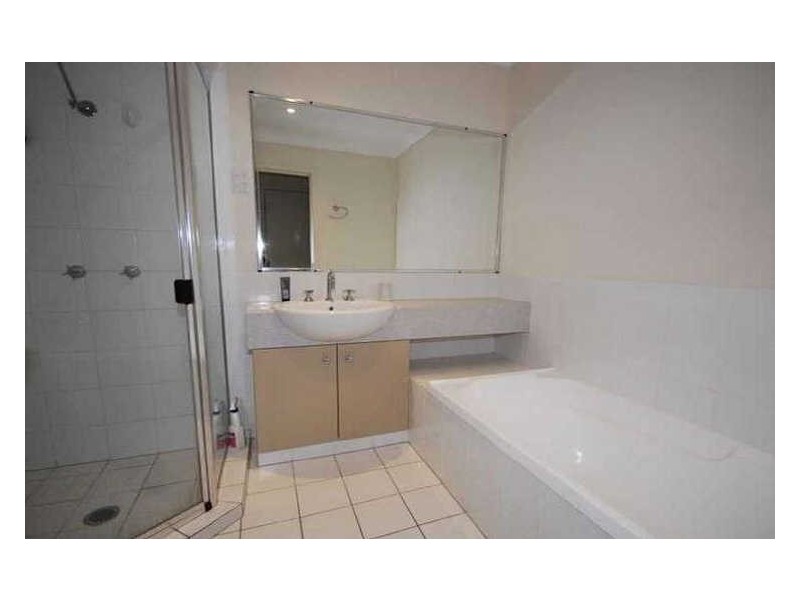 11/13 Mapleton Circuit, Varsity Lakes QLD 4227