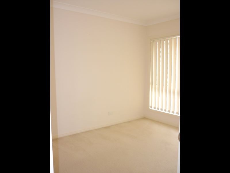 23 Marks Drive, Varsity Lakes QLD 4227