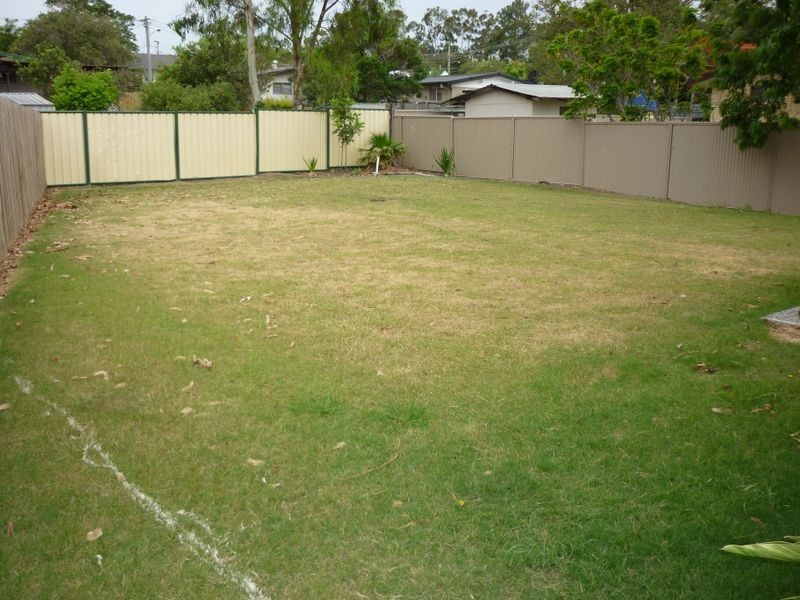 23 Marks Drive, Varsity Lakes QLD 4227