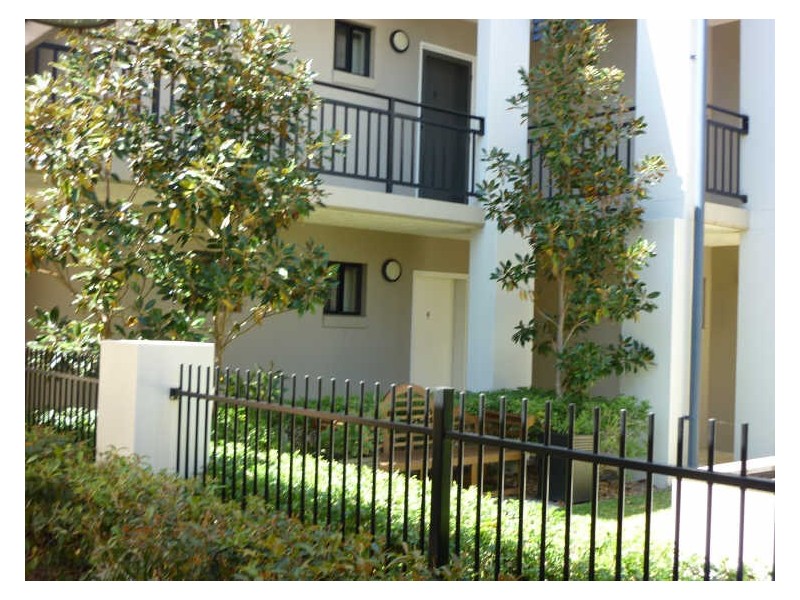 6/501 Northhill Drive (Off Highfield, Robina QLD 4226