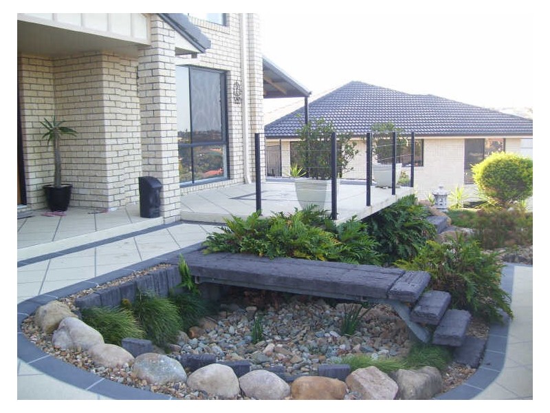 19 Yaldara Street, Pacific Pines QLD 4211