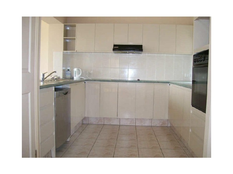 Varsity Lakes QLD 4227