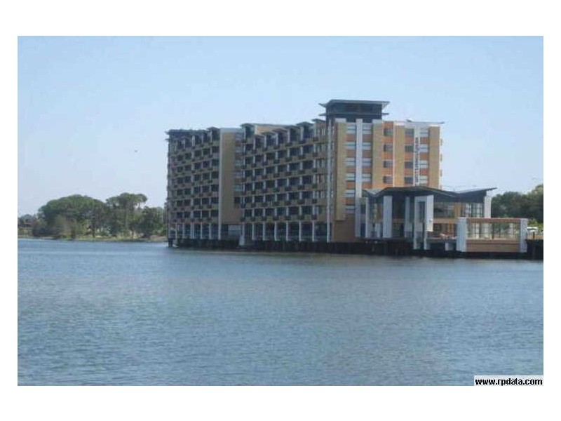 643/25 Lake Orr Drive, Robina QLD 4226