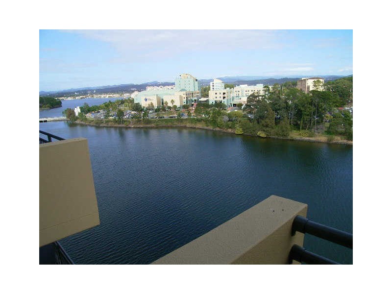 643/25 Lake Orr Drive, Robina QLD 4226