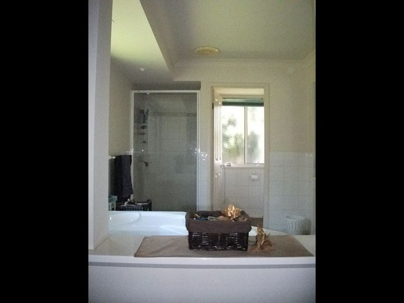110 Swanton Drive, Mudgeeraba QLD 4213