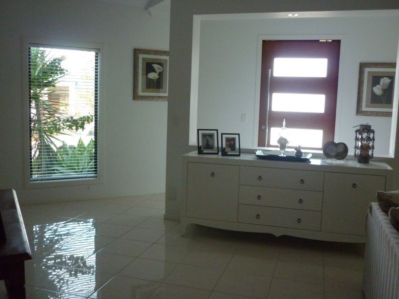 2/6 Silvermaple, Robina QLD 4226