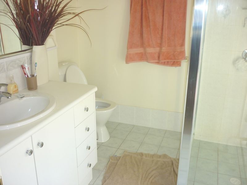 5 Bushlark Street, Varsity Lakes QLD 4227