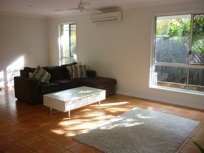 5 Ballerina Street, Burleigh Waters QLD 4220