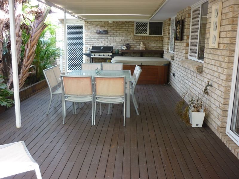 5 Ballerina Street, Burleigh Waters QLD 4220