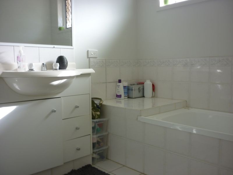 5 Ballerina Street, Burleigh Waters QLD 4220