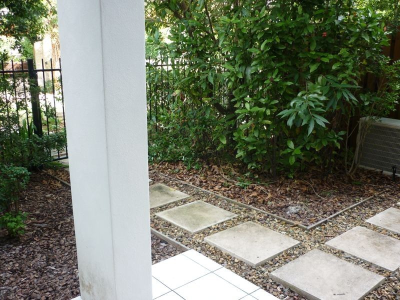 19 Riverwalk Avenue, Robina QLD 4226