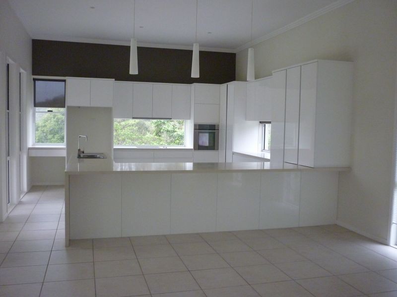 Wongawallan QLD 4210