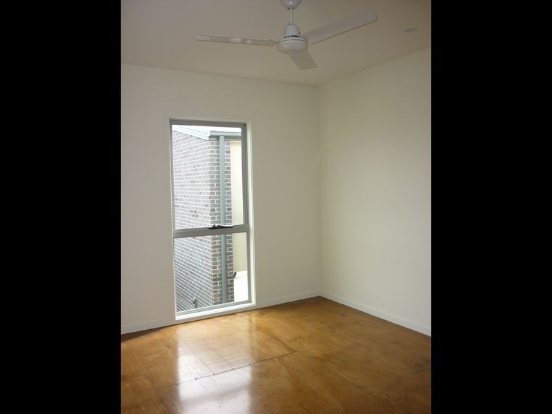 25 Emily Way, Varsity Lakes QLD 4227