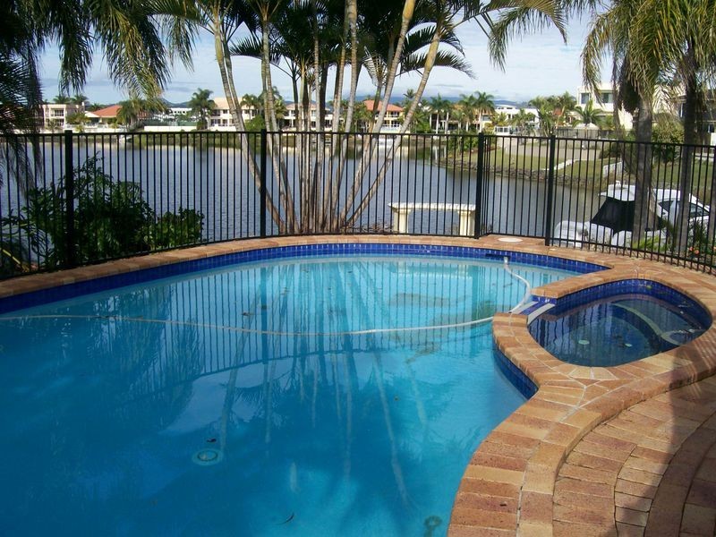 74 Santa Cruz Blvd, Clear Island Waters QLD 4226