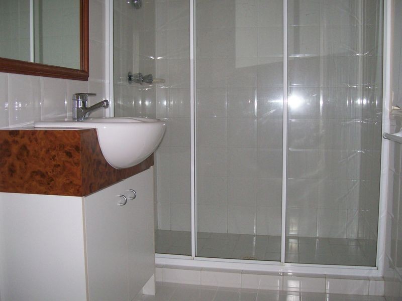 2/2 Ghilgai Road, Merrimac QLD 4226