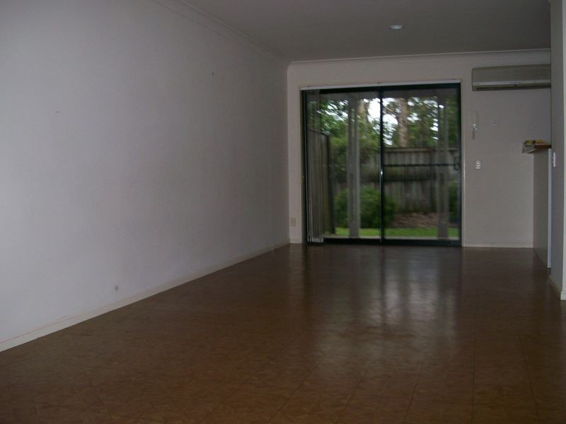 2/2 Ghilgai Road, Merrimac QLD 4226