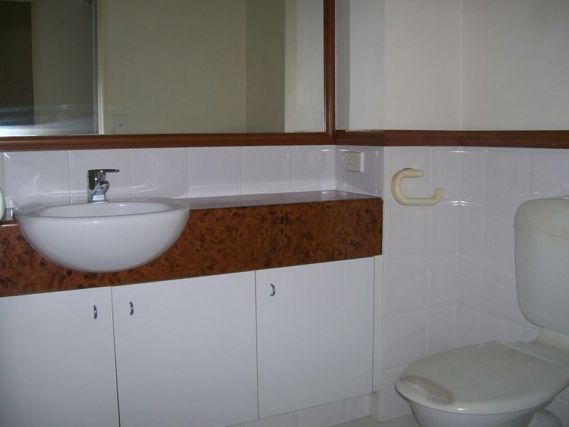 2/2 Ghilgai Road, Merrimac QLD 4226