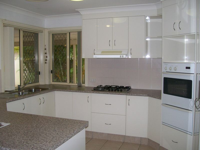 30 Cedarwood Crescent, Robina QLD 4226