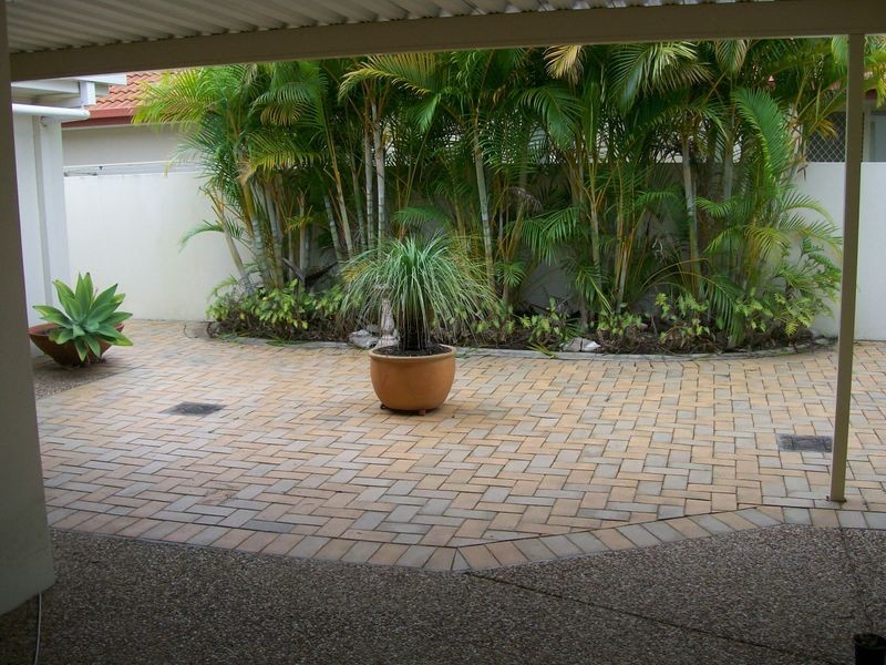 30 Cedarwood Crescent, Robina QLD 4226