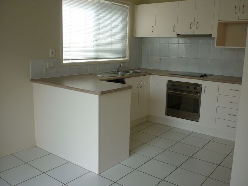 5/2 Penda Court, Merrimac QLD 4226