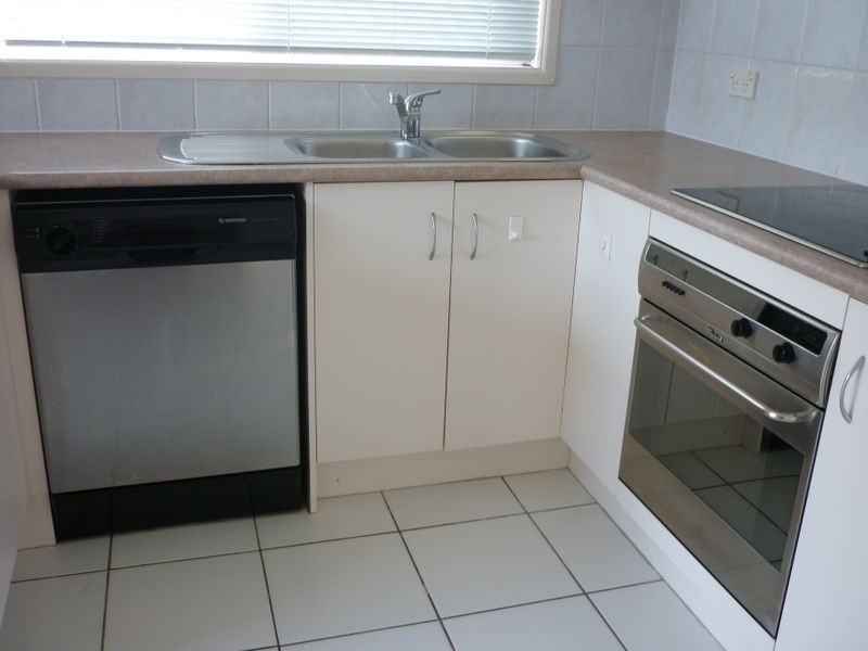 5/2 Penda Court, Merrimac QLD 4226