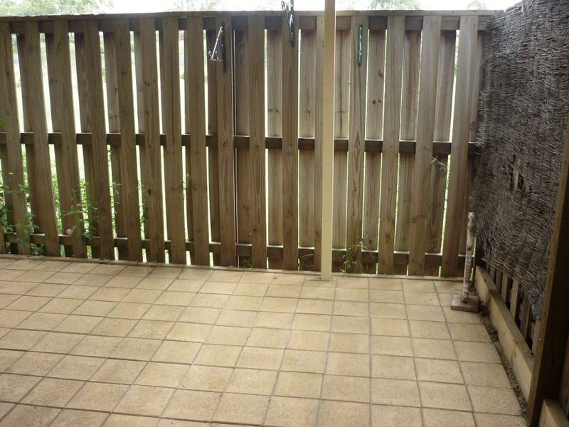 2/14 Dauphin Crescent, Merrimac QLD 4226