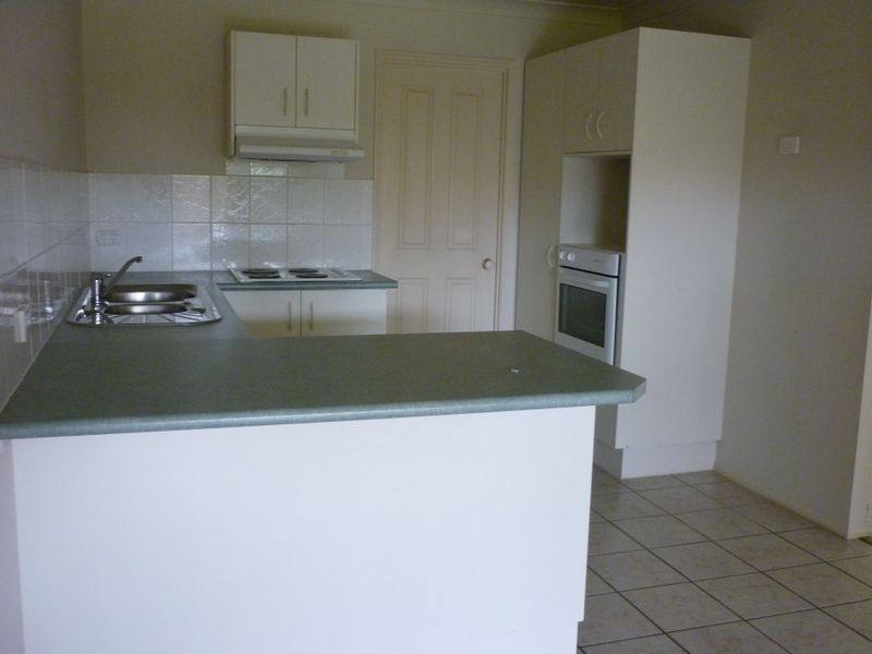 2/14 Dauphin Crescent, Merrimac QLD 4226