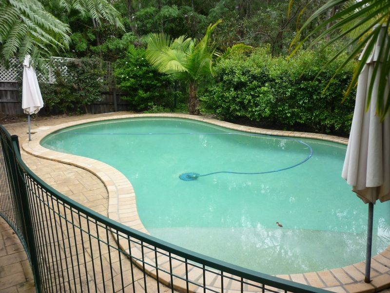 4 Teagardens Place, Robina QLD 4226