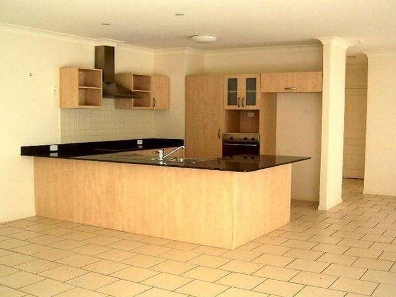 8 Redbud Lane, Robina QLD 4226